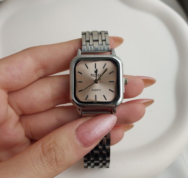 ساعت زنانه رویال-کرم