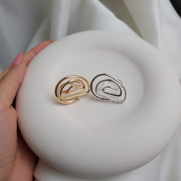 انگشتر پیچ پیچی