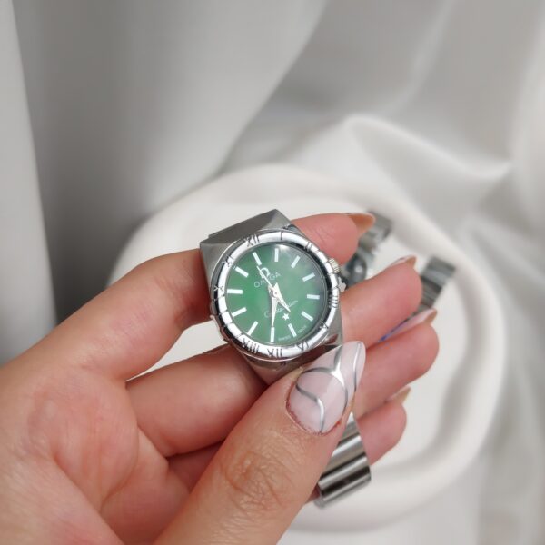 ساعت امگا سبز