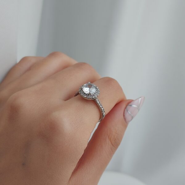 انگشتر تک نگین