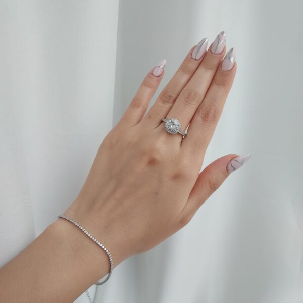 انگشتر تک نگین