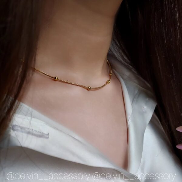 گردنبند گوی طلایی