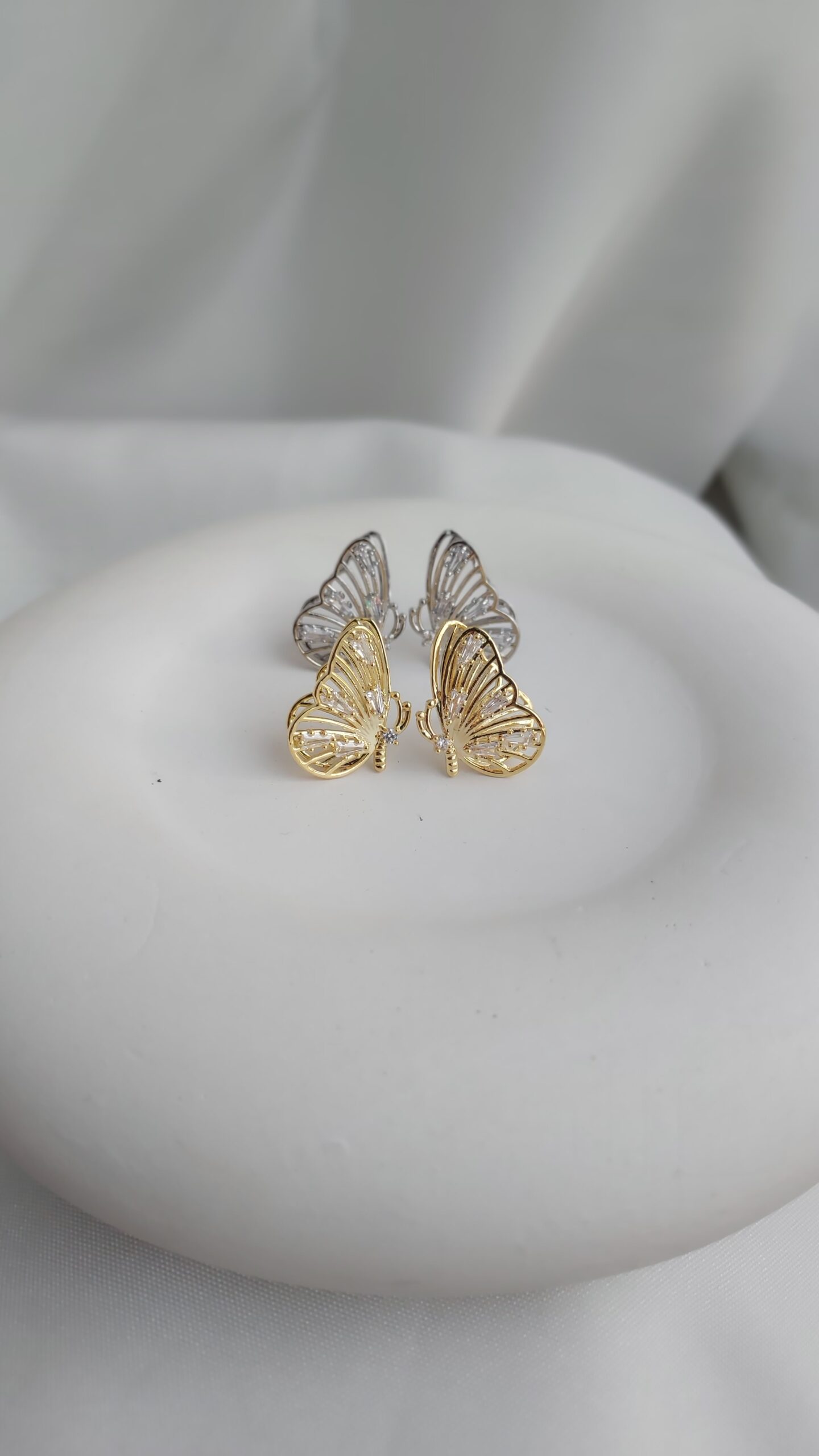 گوشواره پروانه ایی