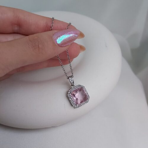 گردنبند صورتی پرنسسی