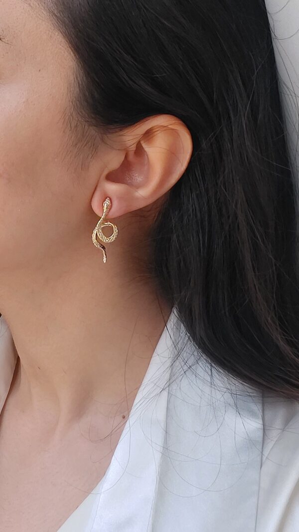 گوشواره مارطلایی