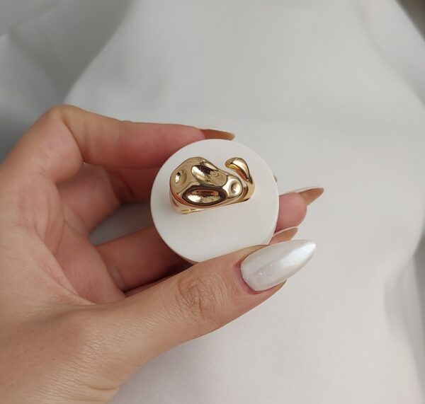 انگشتر مار طلایی