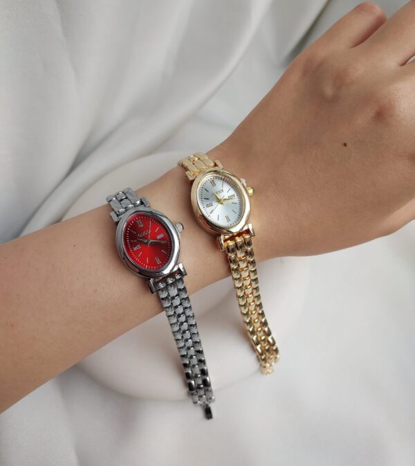 ساعت نقلی بیضی