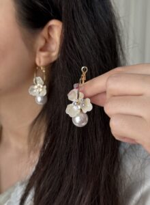 گوشواره آویزونی گل و مروارید